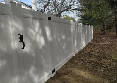 Reliable Vinyl Fence Installation