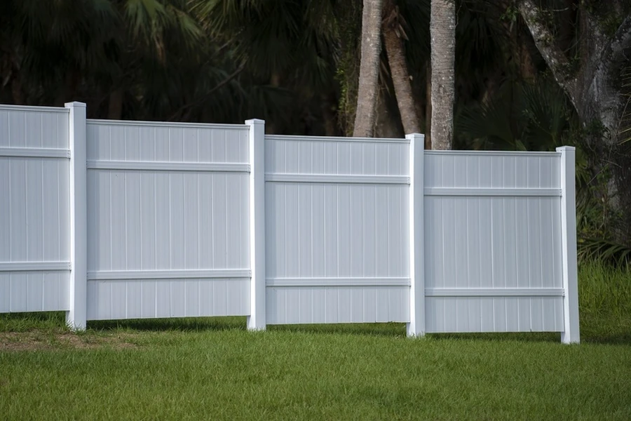Why Vinyl Fences Are Ideal For Low Maintenance Solutions in Vineland, NJ Why Vinyl Fences Are Ideal For Low Maintenance Solutions in Vineland, NJ